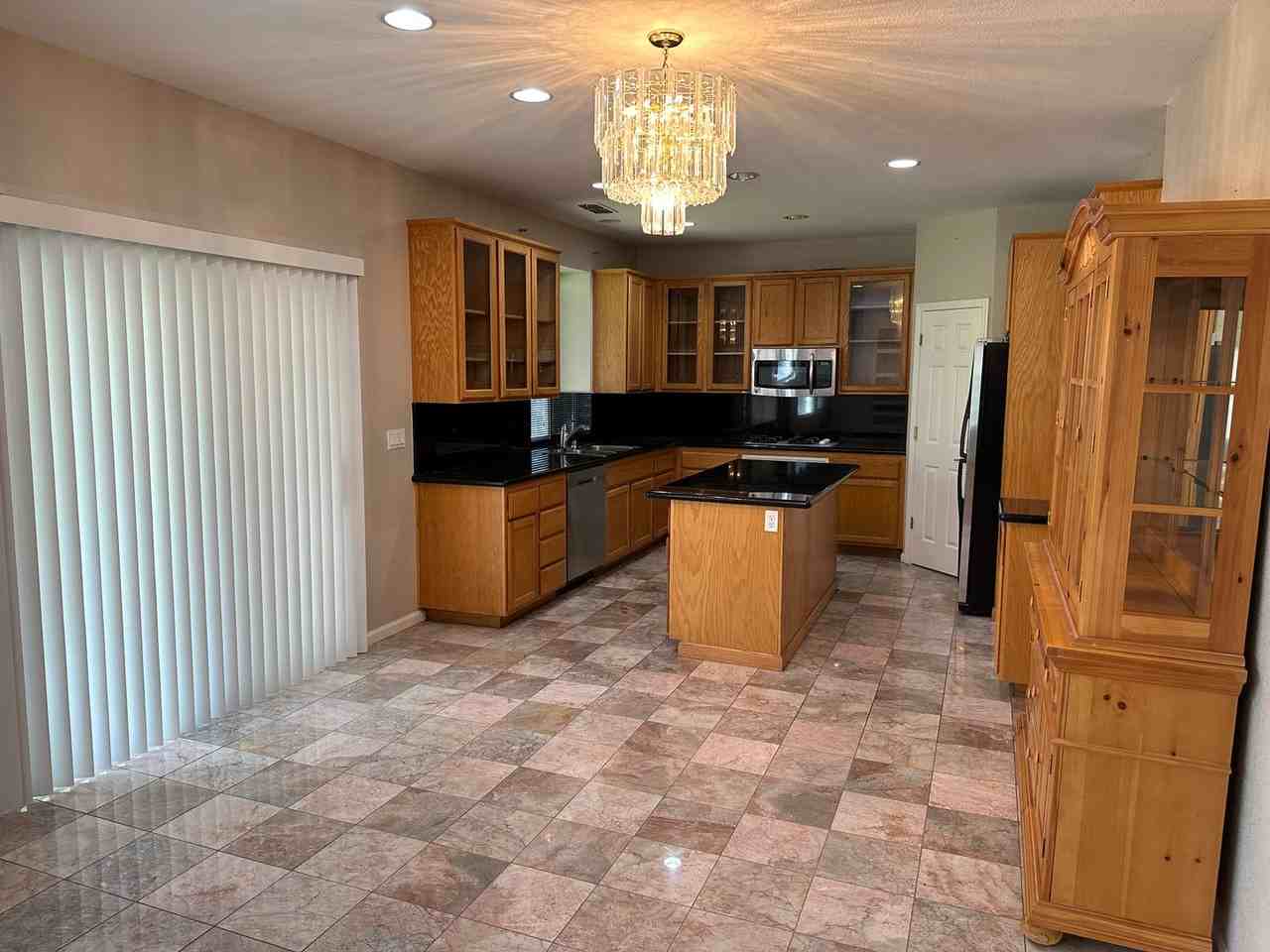 2283 Gary Ln - Photo 7 of 24