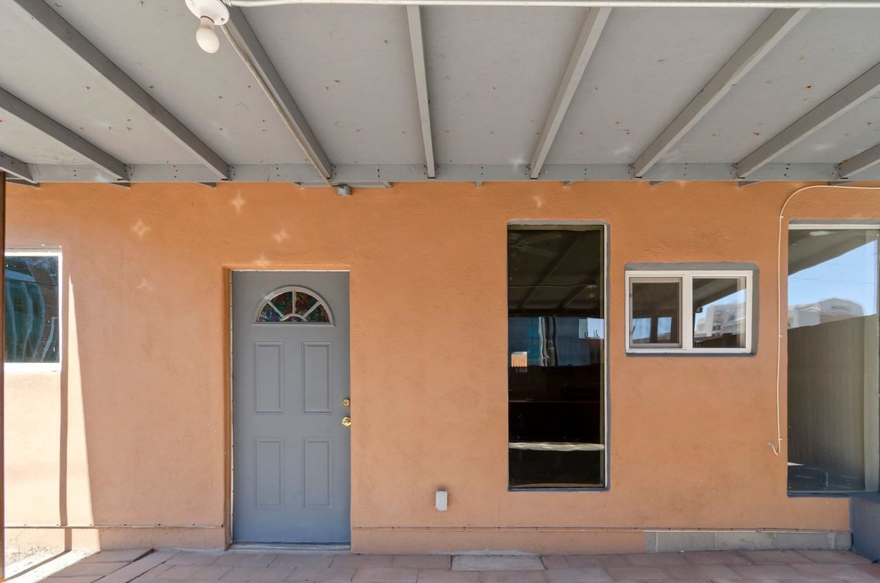 1541 E. Mabel - Photo 3 of 43