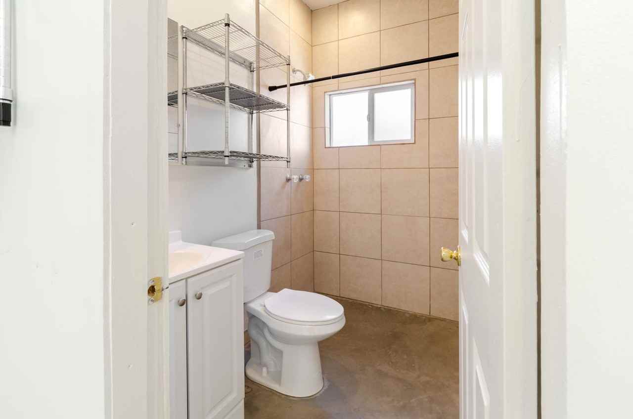 1541 E. Mabel - Photo 7 of 43