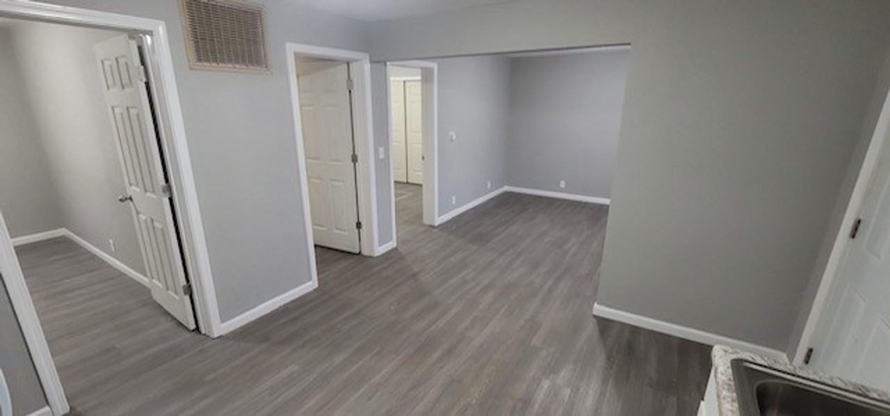 719½ E Sangamon Ave - Photo 7 of 7