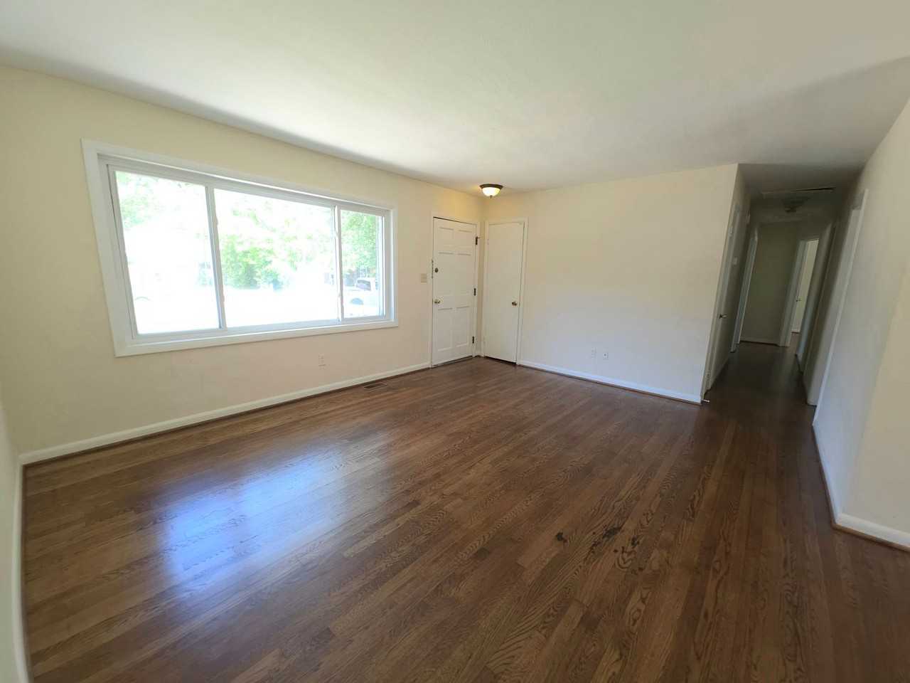 87 Kendall Dr - Photo 3 of 14