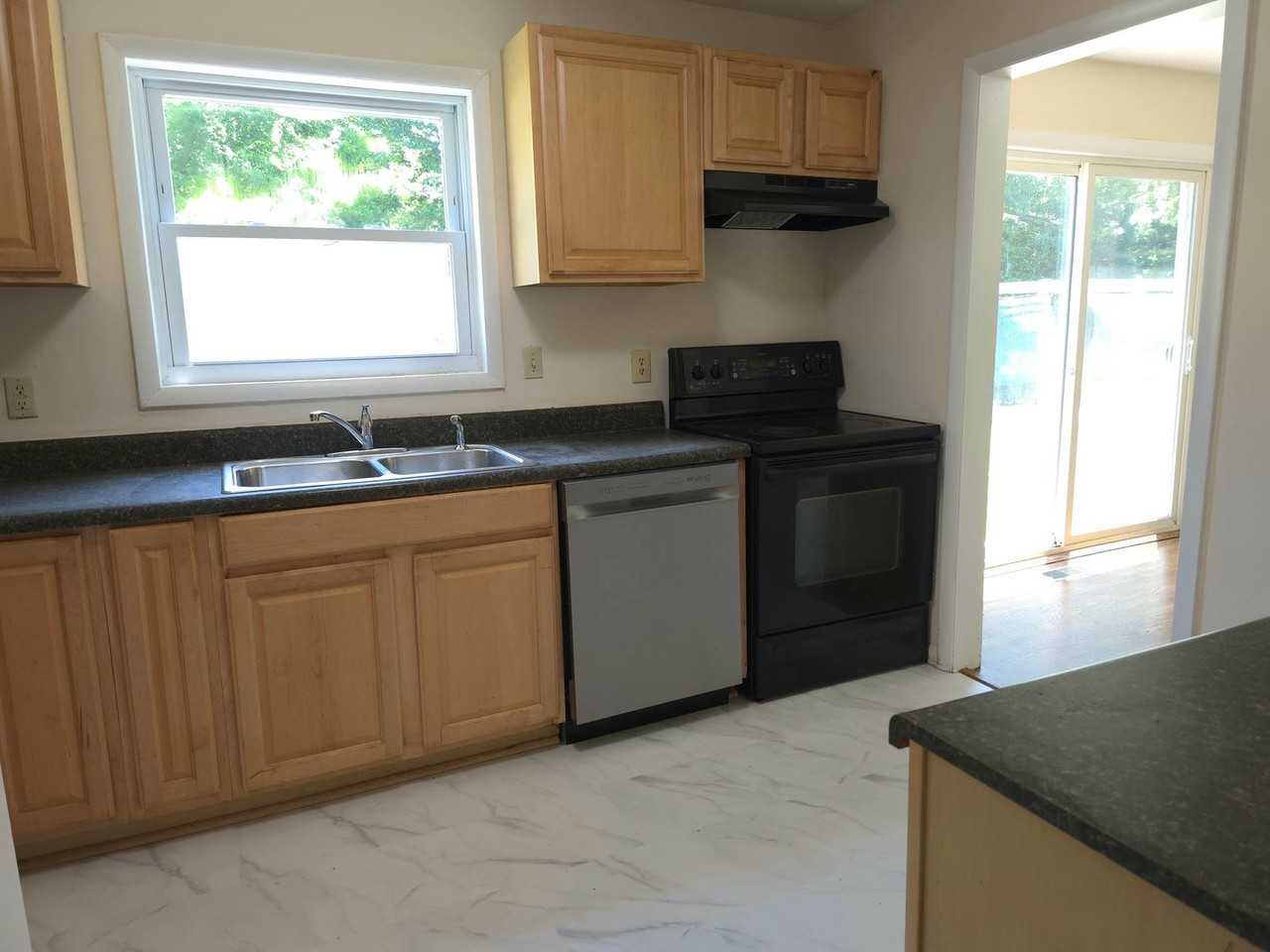 87 Kendall Dr - Photo 7 of 14