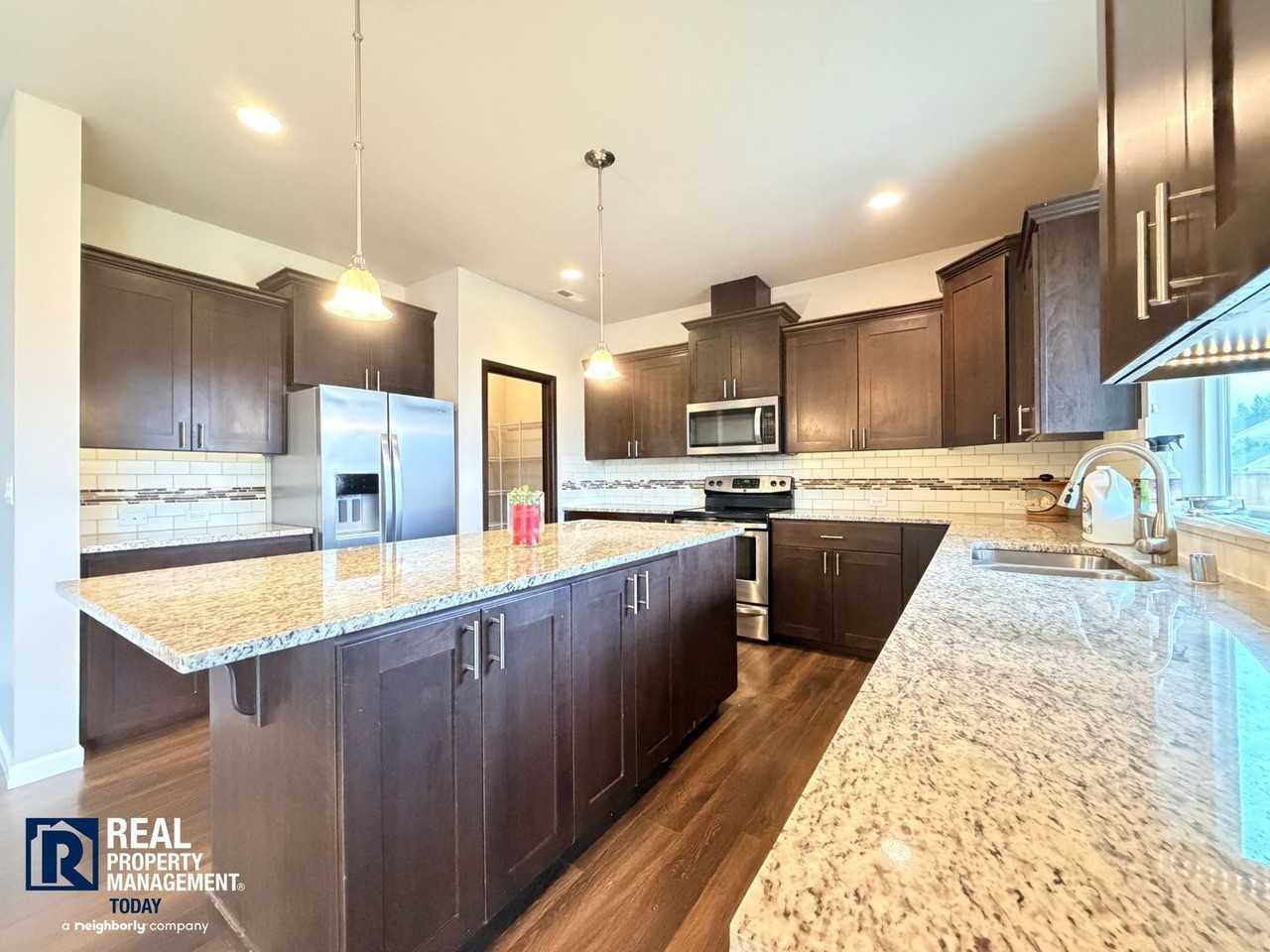 309 Rushton Ave Sw - Photo 4 of 23