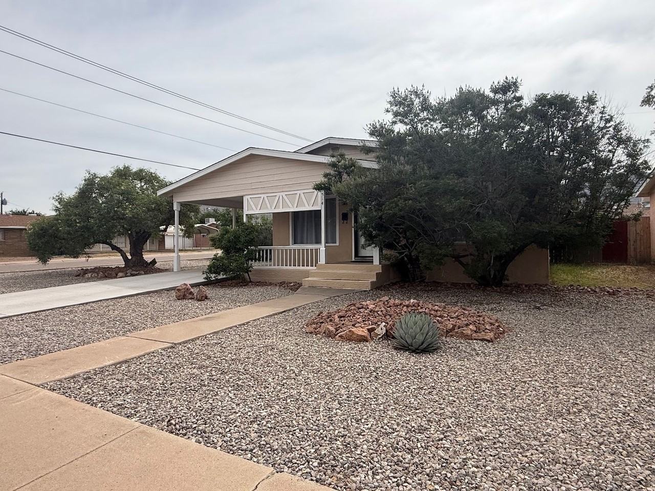 1514 Utah Ave - Photo 3 of 22