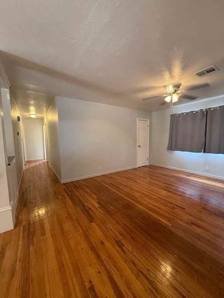 1514 Utah Ave - Photo 7 of 22