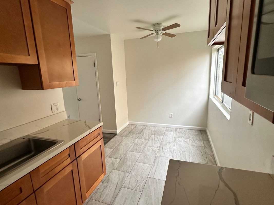 5458 Smiley Dr - Photo 5 of 10