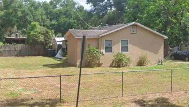 11617 Grovewood Ave - Photo 2 of 3