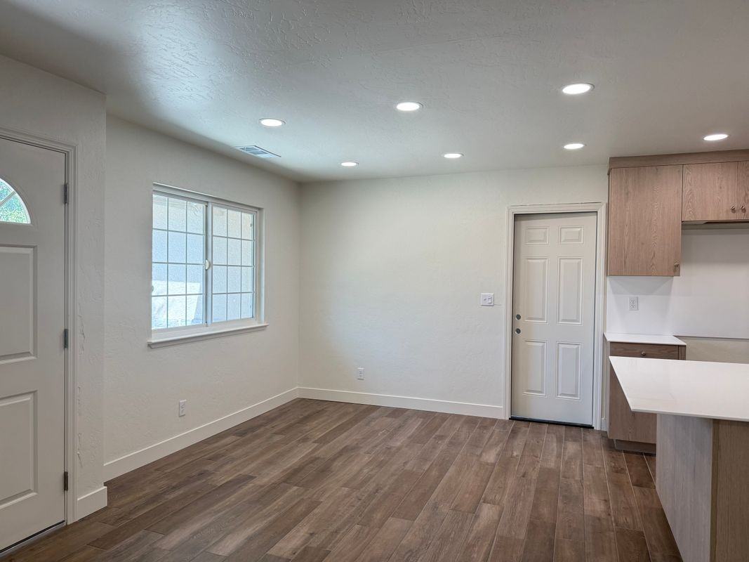 1459 E Kern Ave - Photo 5 of 22
