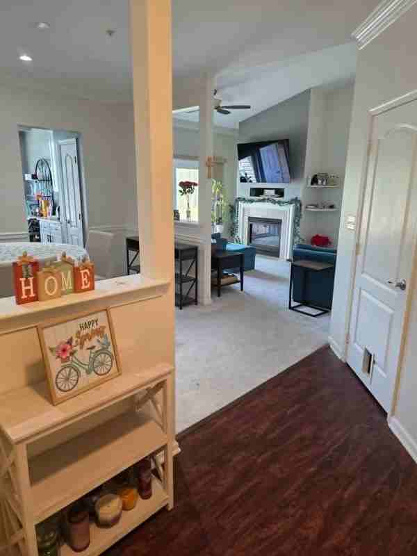 43300 Marymount Ter - Photo 2 of 18