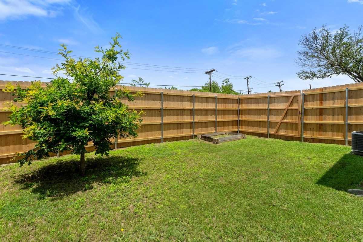 1908 Windy Park Dr - Photo 5 of 5