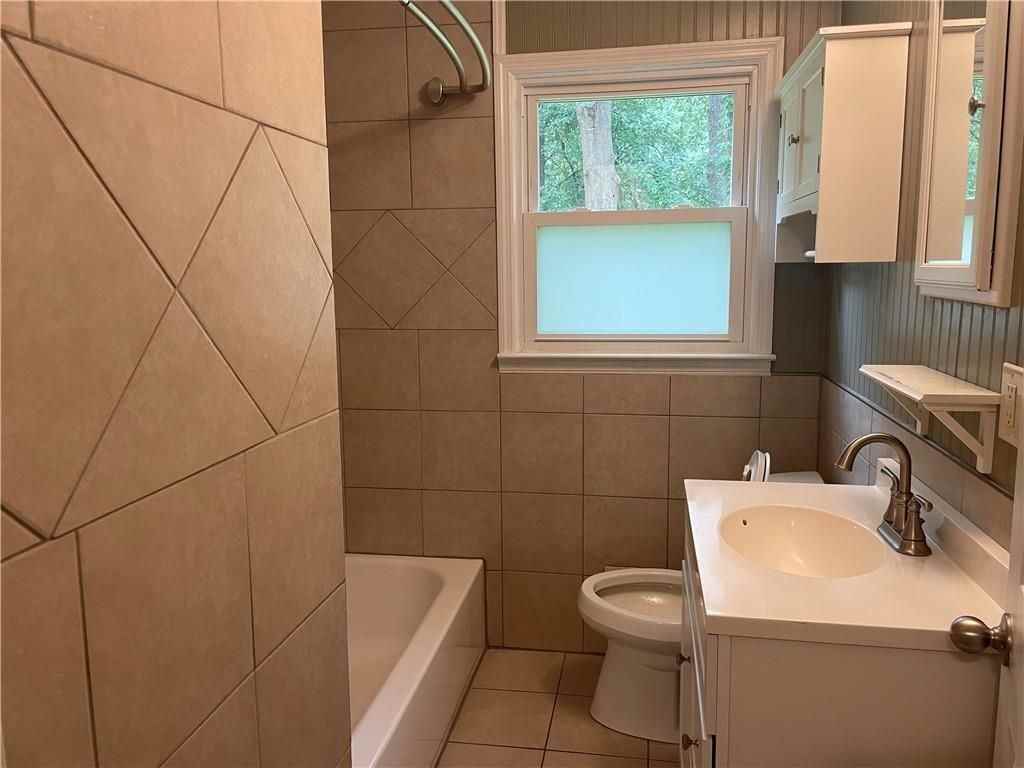 4260 S Lakeshore Dr - Photo 7 of 12