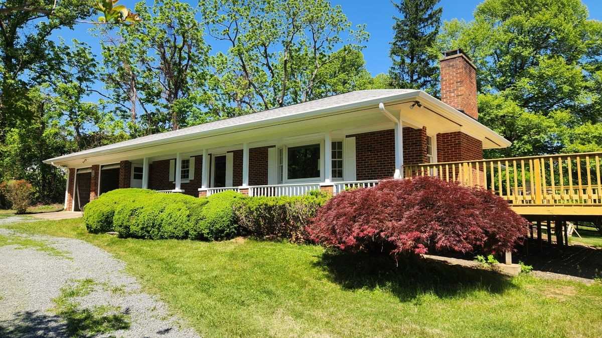 39080 Foxhill Rd - Photo 2 of 50