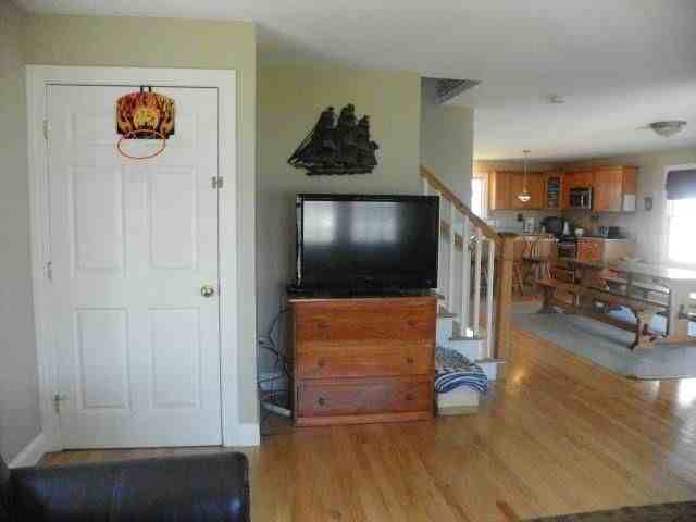 37 Hull St - Photo 6 of 17