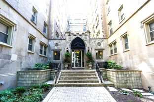 901 W Argyle St - Photo 1 of 1