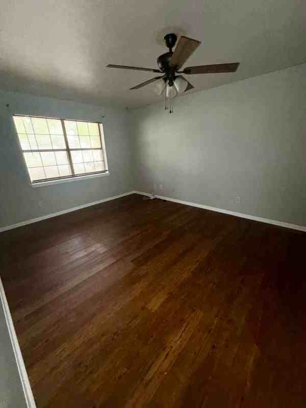 224 Woodland Cir - Photo 7 of 15