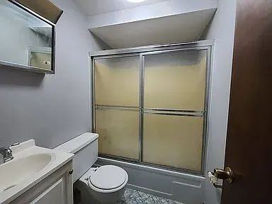 472 S Main St - Photo 2 of 5