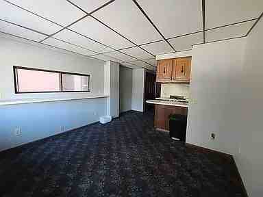472 S Main St - Photo 3 of 5