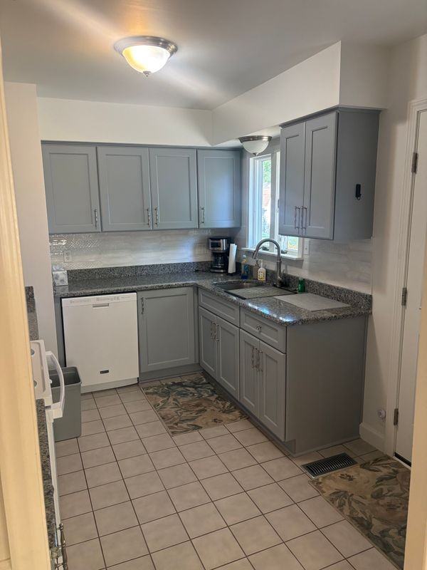 6284 Woodsdale Dr - Photo 6 of 17
