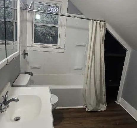 49 Carmel St - Photo 3 of 3