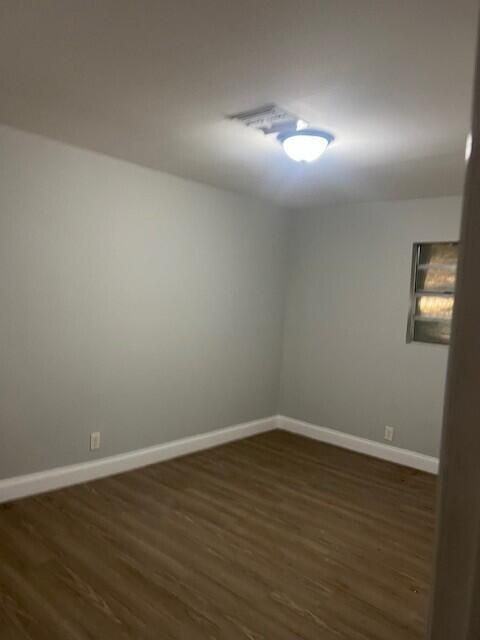 310 Nw 4th Ave - Photo 4 of 9