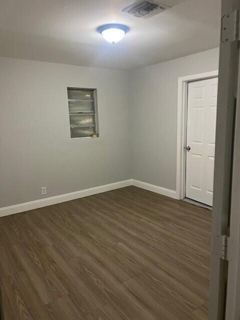 310 Nw 4th Ave - Photo 6 of 9