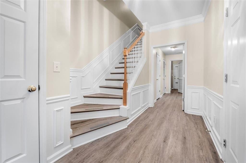 3944 Howell Park Rd - Photo 4 of 35
