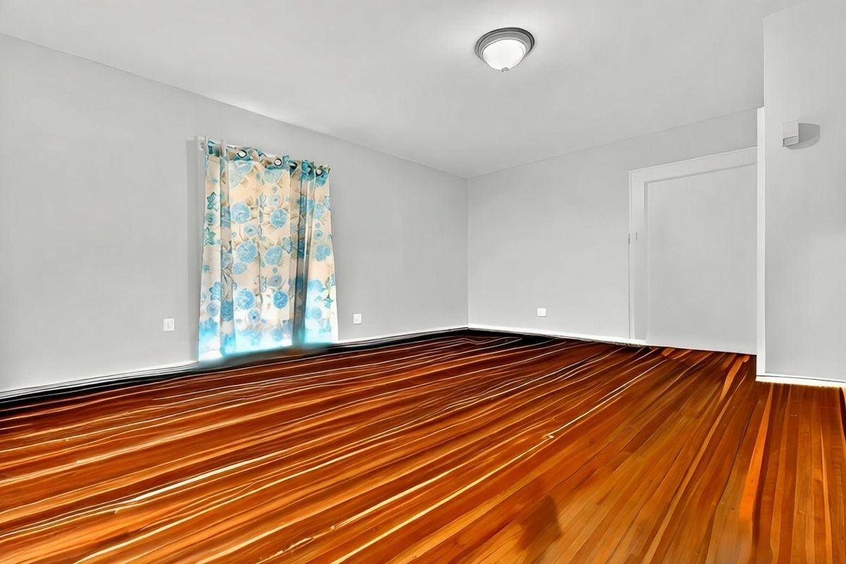 1440 Wood Ave - Photo 2 of 9