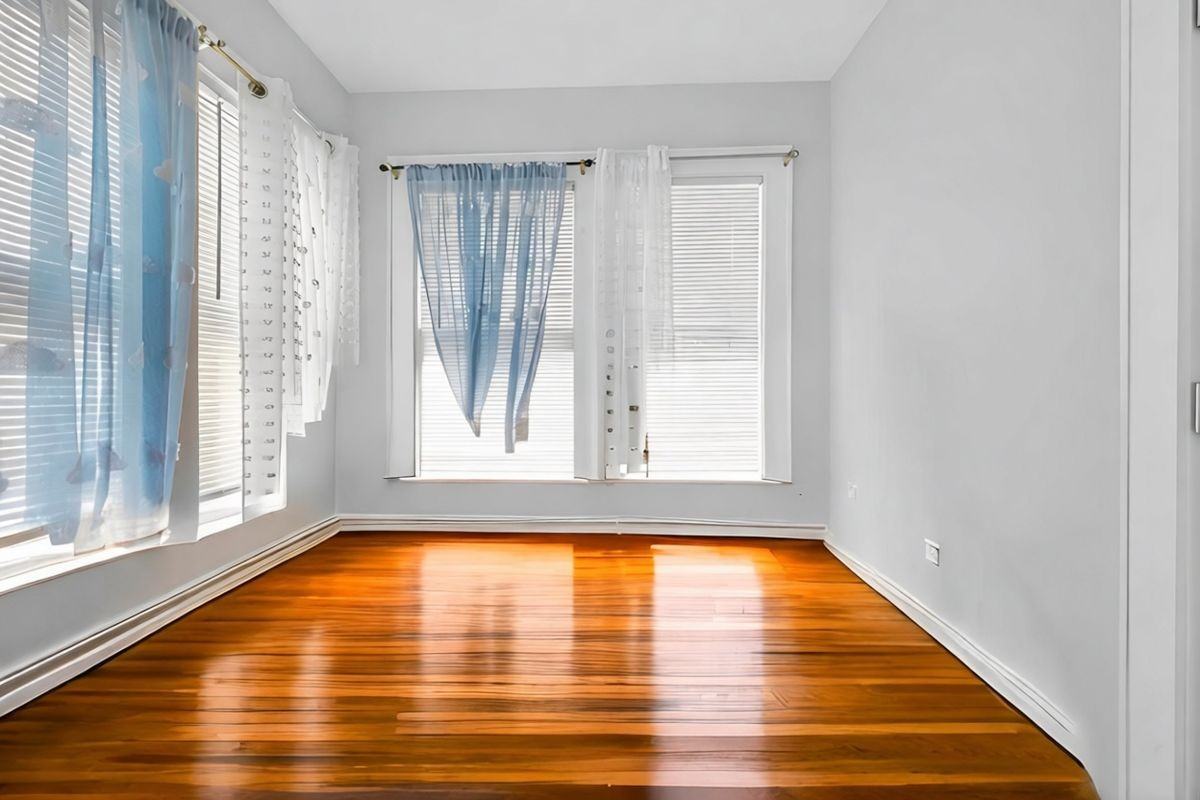 1440 Wood Ave - Photo 7 of 9