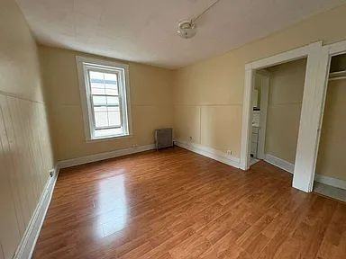 340 Orange St - Photo 5 of 6