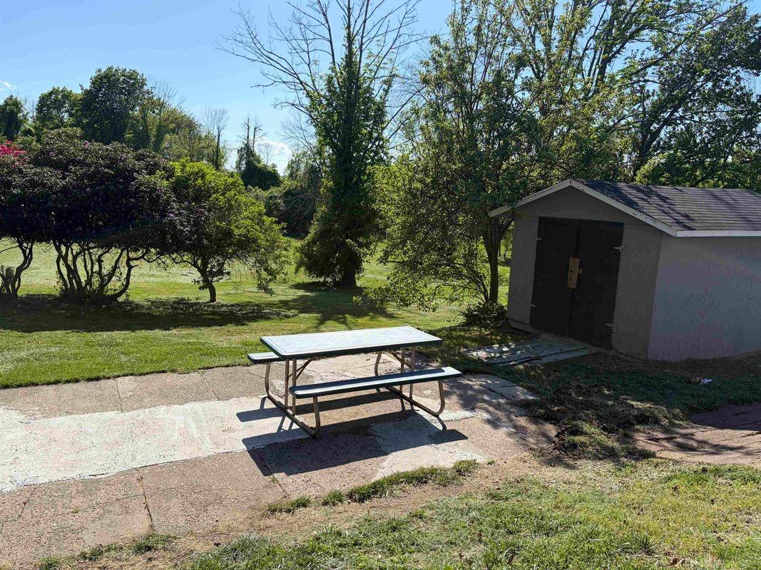 1420 Woodbury Ave - Photo 7 of 29
