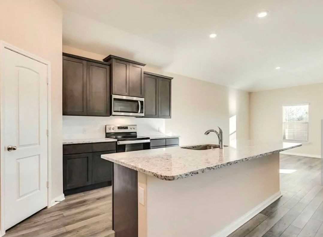 2304 Dahlia Way - Photo 2 of 13