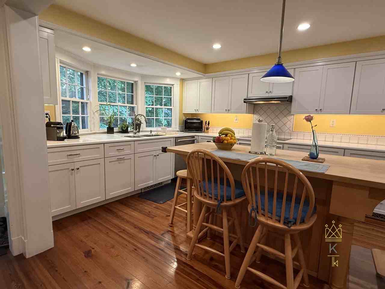 24 Beverly Rd - Photo 4 of 24