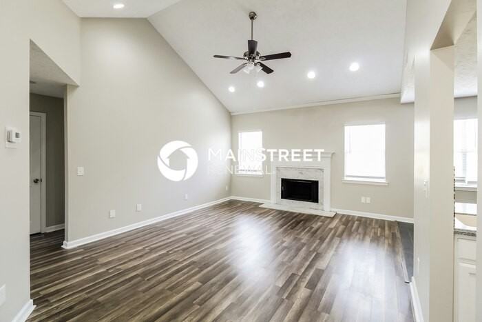 215 Mountain Way - Photo 4 of 16