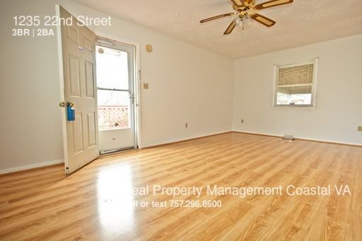 1235 22nd St - Photo 2 of 28