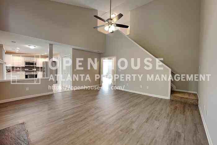 596 Lullingstone Dr Se - Photo 4 of 21