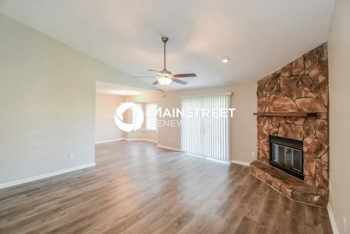 8064 Honeysuckle Ln - Photo 4 of 16