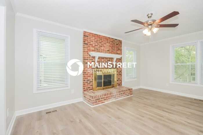 19530 Heartland St - Photo 6 of 17