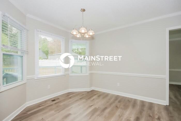 19530 Heartland St - Photo 7 of 17
