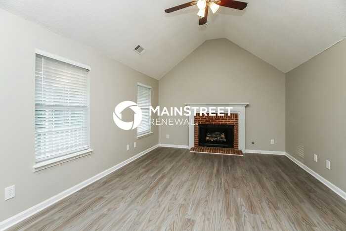 5038 Hyacinth Ln - Photo 5 of 18