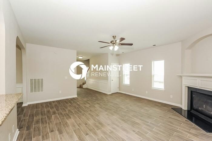 7505 Absinth Dr - Photo 4 of 17