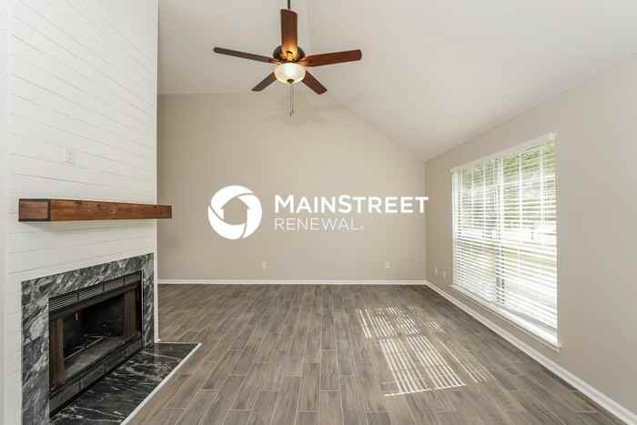 6916 Brittany Ln - Photo 3 of 16