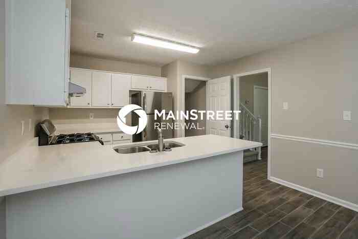 407 Churchill Ct - Photo 7 of 17