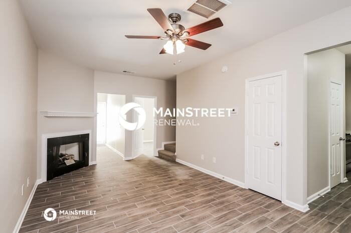 4615 Blue Iris Way - Photo 5 of 16