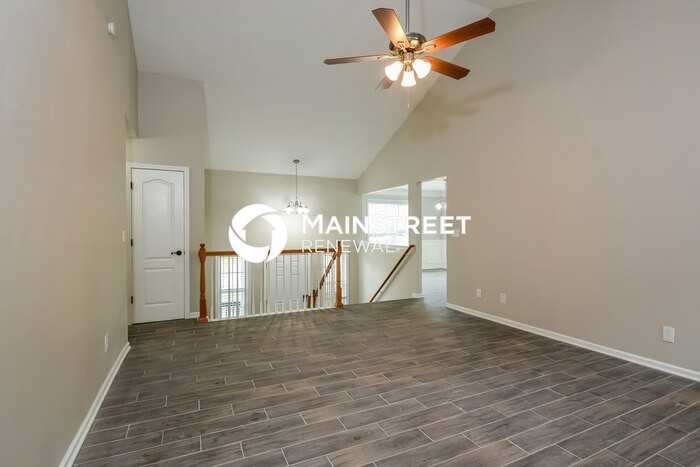 4880 Wynford Ln - Photo 6 of 17
