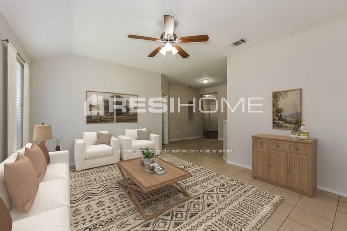 2626 Camel Ct - Photo 2 of 15