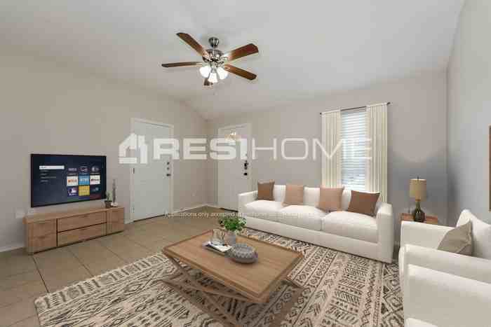 2626 Camel Ct - Photo 3 of 15