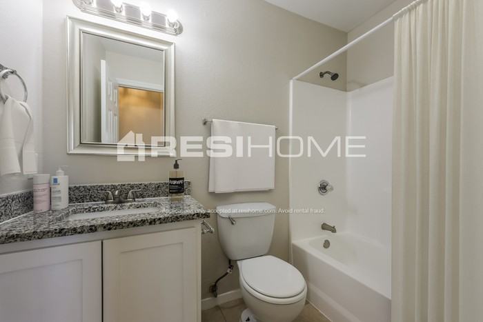 2626 Camel Ct - Photo 7 of 15