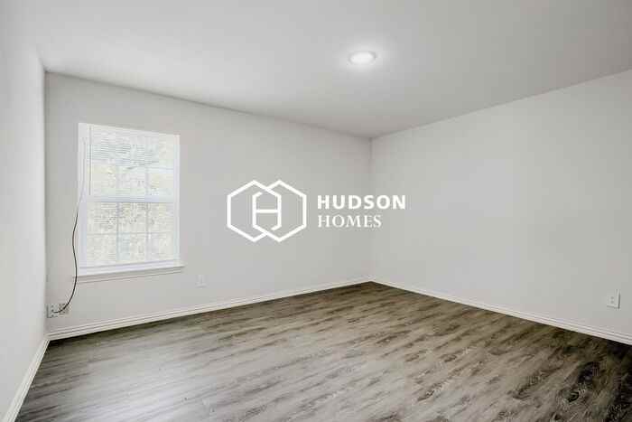 1707 Miles Blvd - Photo 7 of 14