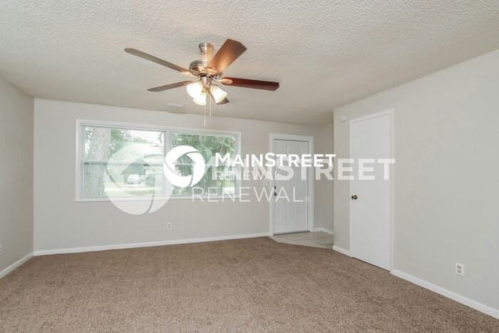3226 1st Pl - Photo 4 of 16