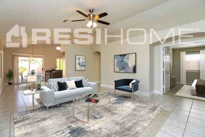 2162 W Osage Ave - Photo 6 of 18